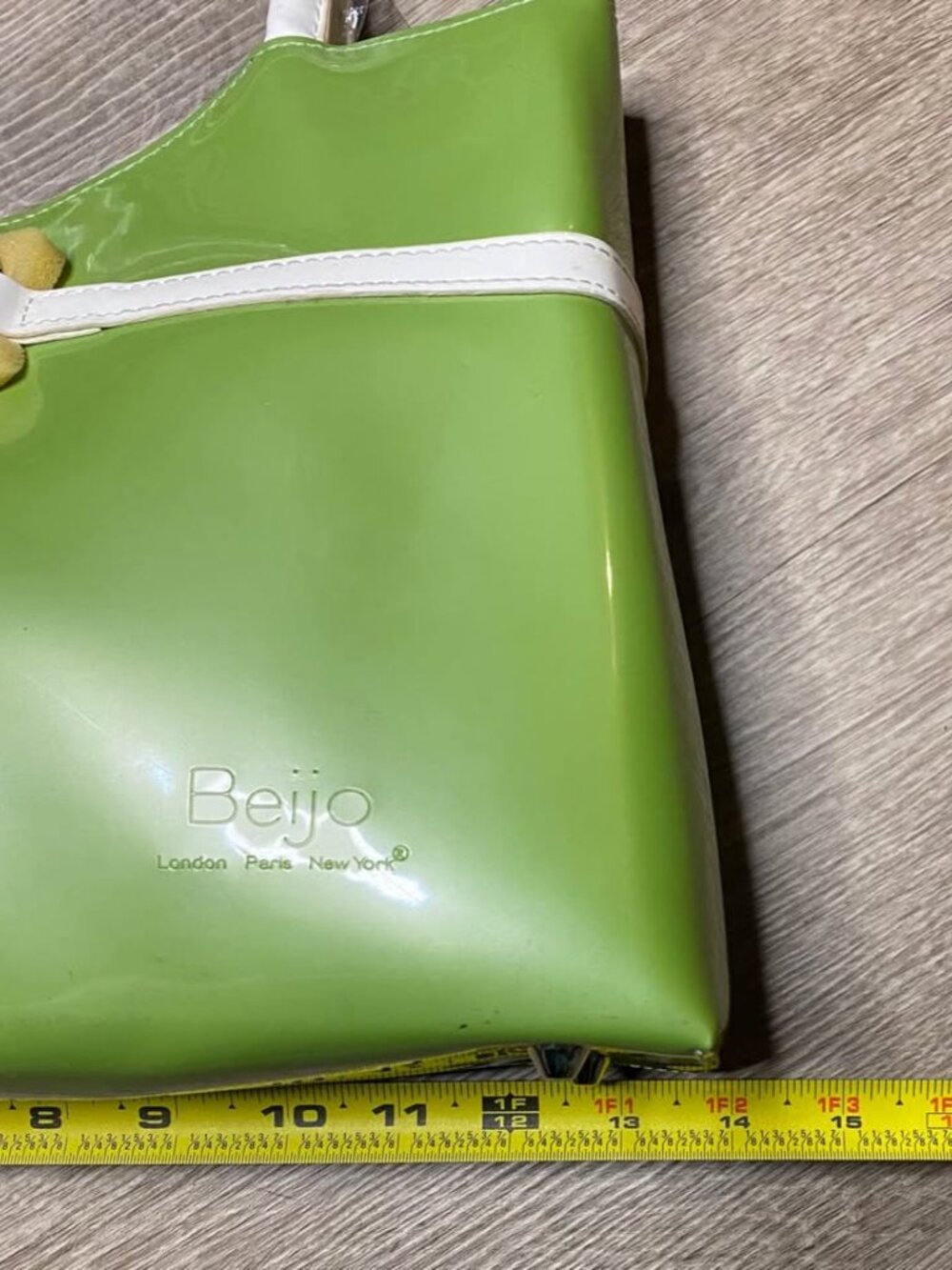 Beijo Cream & Lime Green Patent Leather Shoulder Bag/Handbag - Picture 2 of 5